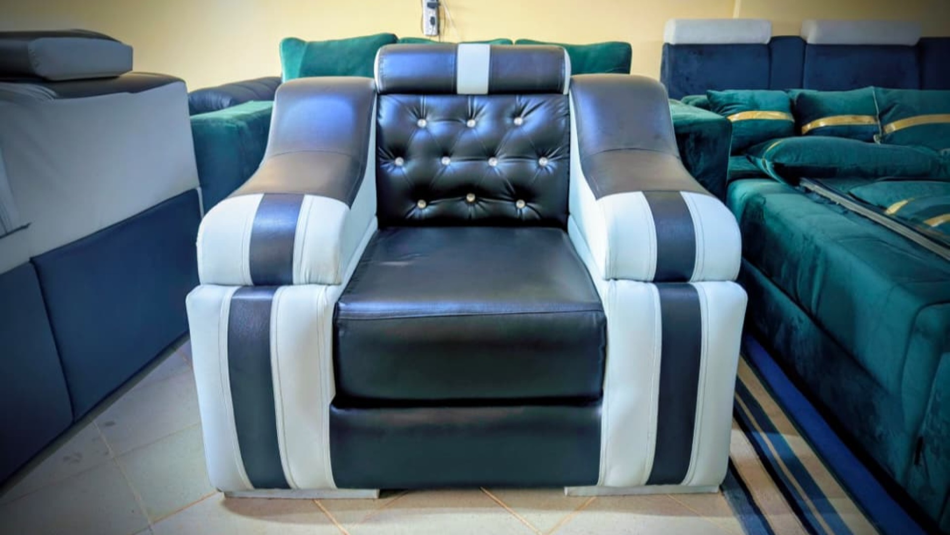 Modern Black and White Sofa Set