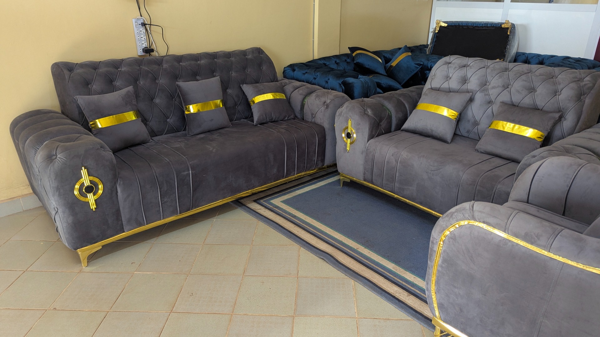 Royal Gold Accent Velvet Suite