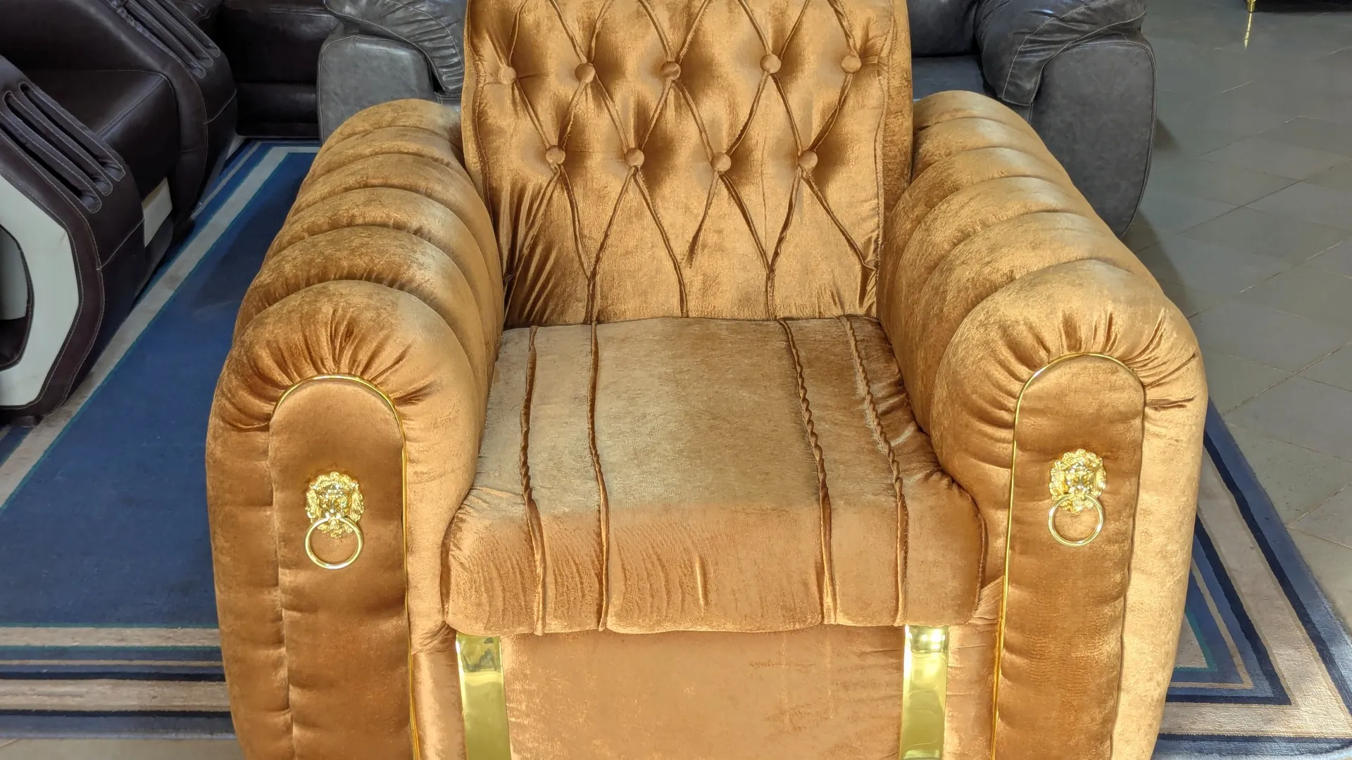 Royal Velvet Chesterfield Sofa Set