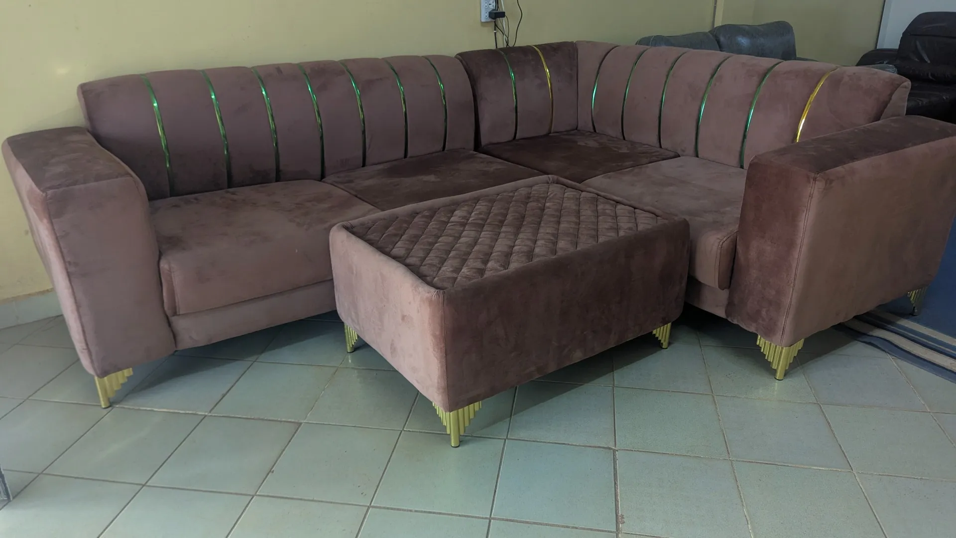 Luxe Meridian Sectional Set