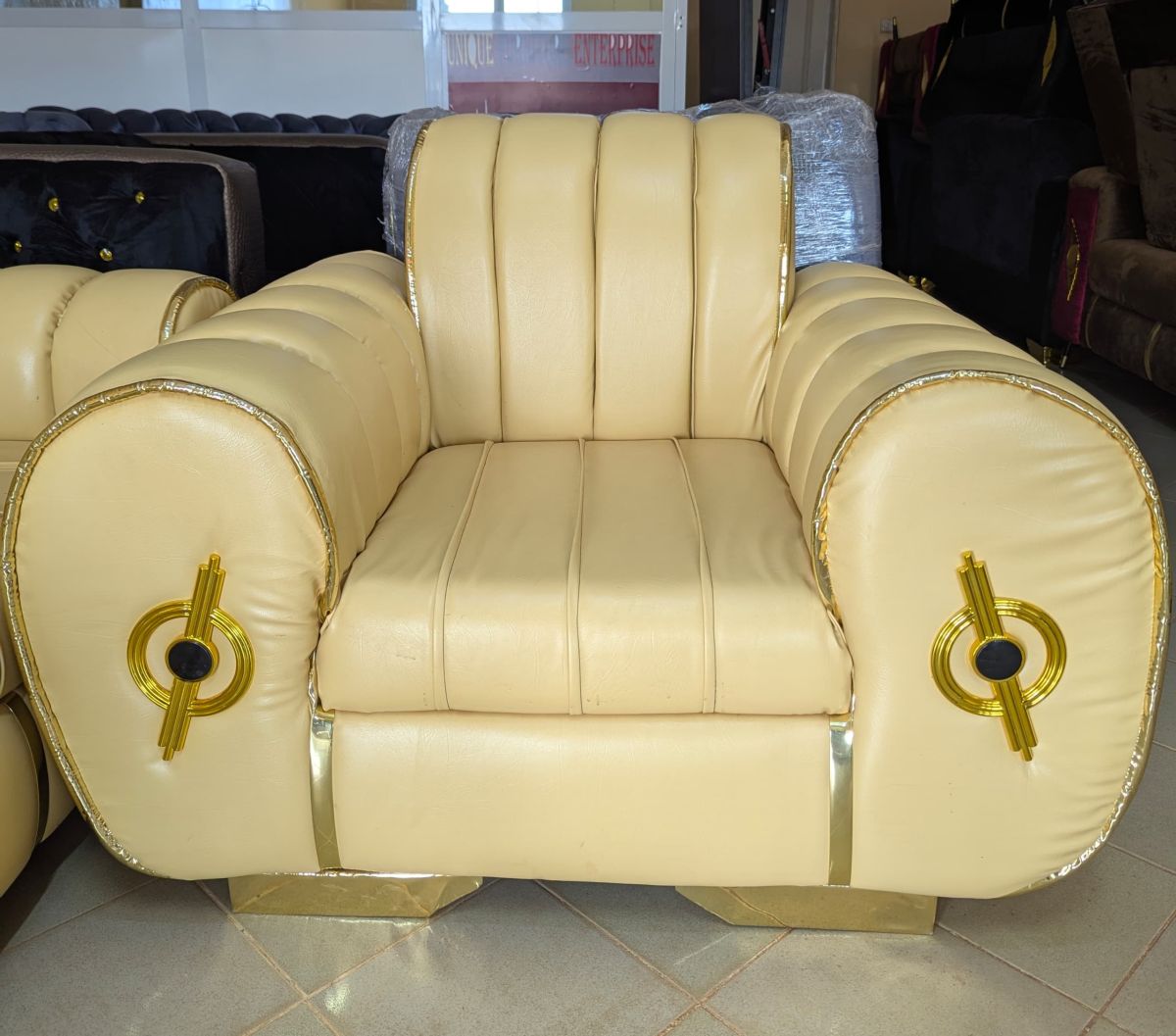 Leather sofa 